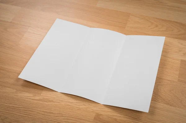 Carta modello trifold bianco — Foto Stock