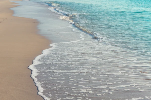 Vlna moře na pláži — Stock fotografie