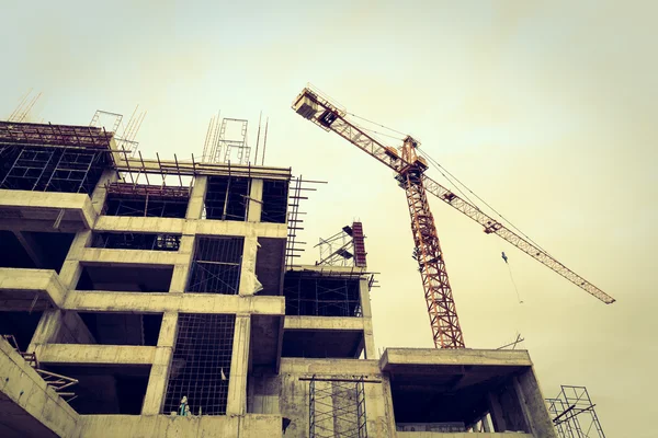 Crane and building construction site — Stock Photo, Image