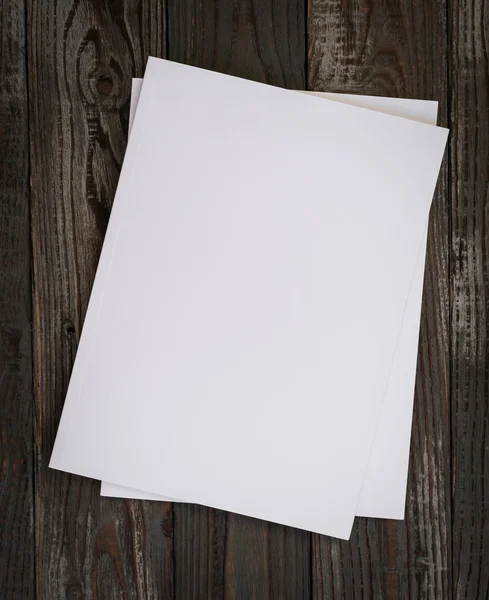 Cataloghi in bianco sul tavolo — Foto Stock