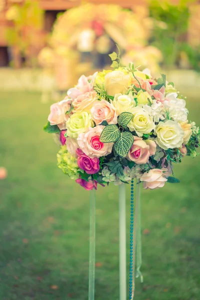 Decoração flores artificiais — Fotografia de Stock