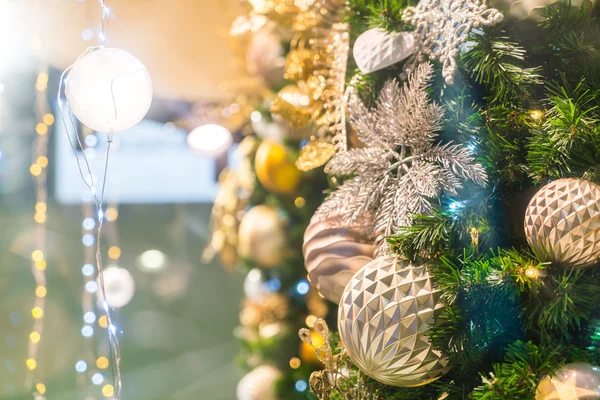 Decorações de árvore de Natal — Fotografia de Stock