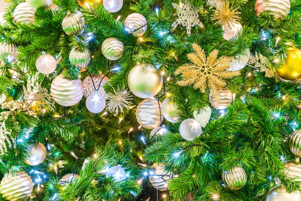 Decoraciones del árbol de Navidad — Foto de Stock