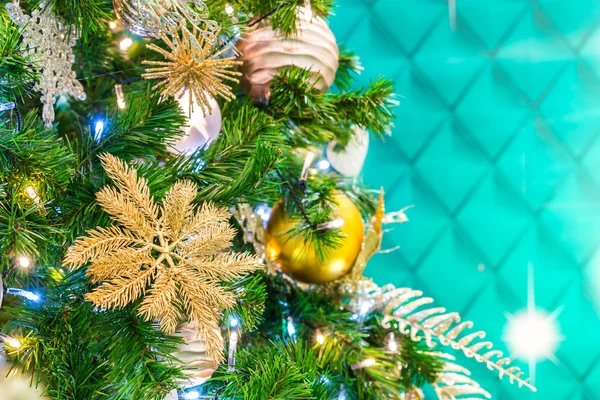 Christmas tree decorations — Stock Photo, Image