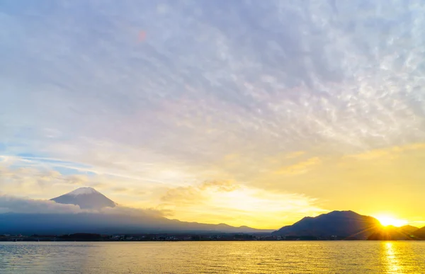 Beautiful Mount Fuji at sunset — Stock Photo, Image