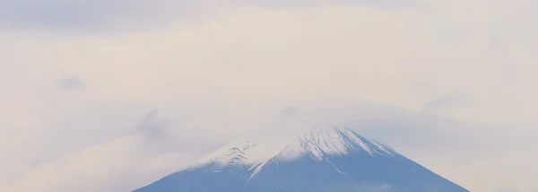 云的富士山 — 图库照片#