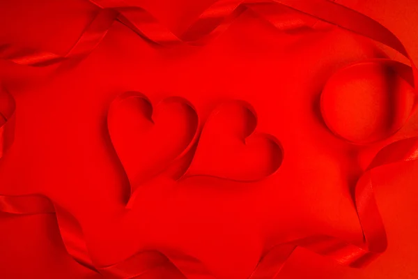 Nastri a forma di cuore rosso — Foto Stock