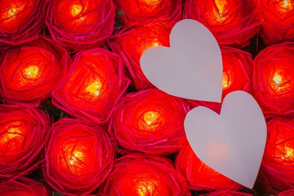 Rosas e corações de papel — Fotografia de Stock