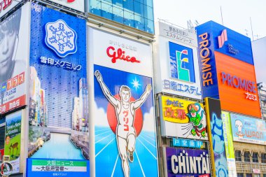 Osaka, Japonya - 30 Kasım 2015: Dotonbori eğlence distri