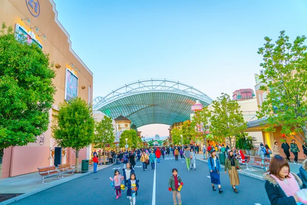 Persone negli Universal Studios in Giappone — Foto Stock