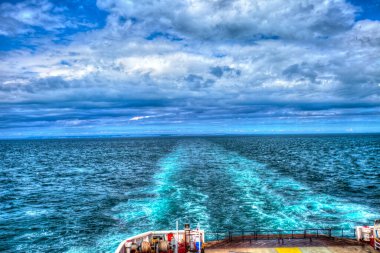  Dover 'dan Dunkirk' e giden feribottan İngiliz kanalından görüntüyü al..