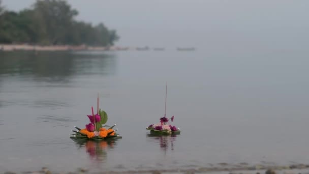 Celebration of the Loy Krathong festival in Thailand — Stock Video