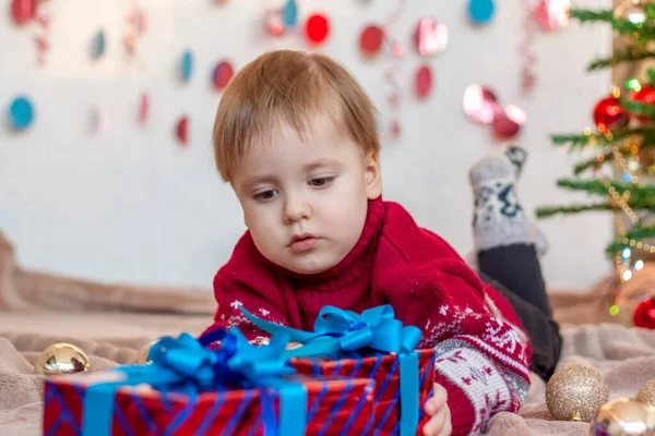 Portrét Roztomilého Chlapce Dětské Emoce Vánoce Nový Rok Koncept Reklamního — Stock fotografie