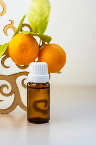Bottle Label Tangerine Oil Transparent Glass Bottle Brown Color Natural — Stockfoto