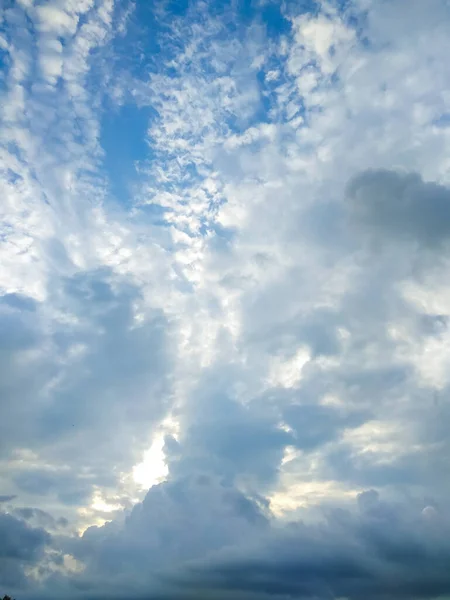 Sun Rays Break Dark Clouds Sky Beautiful Spectacular Conceptual Background — Stock Photo, Image