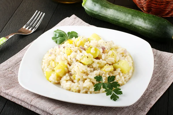 Risotto con calabacín verde —  Fotos de Stock