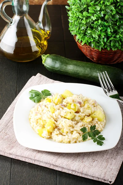 Risotto met groene courgette — Stockfoto