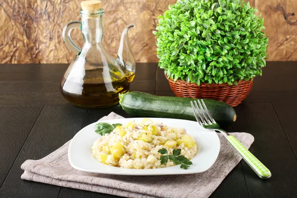 Risotto com abobrinha verde — Fotografia de Stock