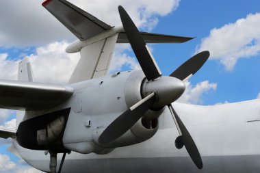 uçak turboprop motoru 
