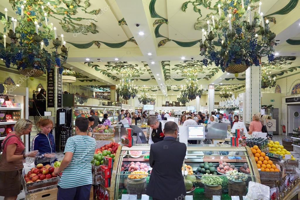 Harrods department store interior, grocery area, in London – Stock ... Harrods department store interior, grocery area, in London – Stock ...