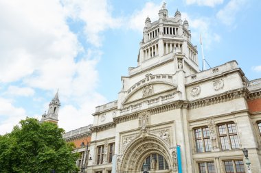 Londra'da Victoria ve Albert müze cephesi