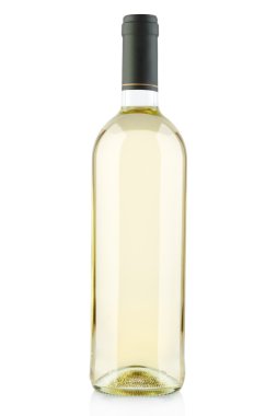 Beyaz, kırpma yolu üzerinde beyaz şarap şişesi
