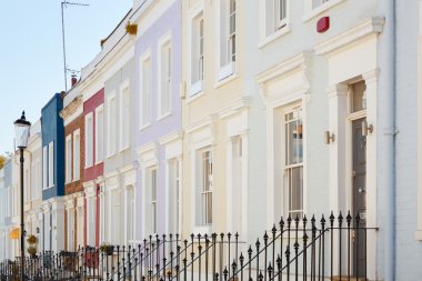 Renkli İngilizce cepheler Londra'da evler 