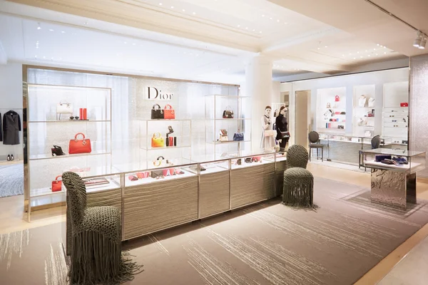 Selfridges varuhus interiör, Christian Dior butik, London — Stockfoto