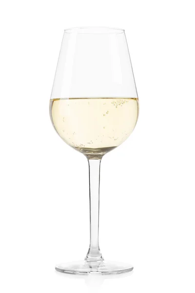 Білий ігристий келих для вина на білому тлі — стокове фото
