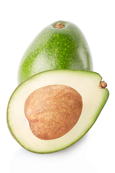 Avocado en half geïsoleerd op wit — Stockfoto