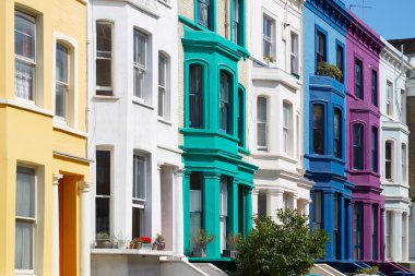 Renkli İngilizce cepheler Londra'daki Portobello road yakınındaki evleri