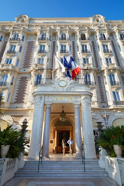 Hotel de luxo InterContinental Carlton entrada em Cannes — Fotografia de Stock