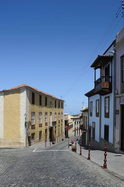 Quiet Street People Passing Sunny Afternoon Orotava Beautiful Charming Traditional — Stock Photo, Image