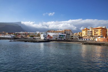 Puertito de Guimar, Tenerife, Kanarya Adaları, İspanya - 22 Aralık 2020: adanın doğu kıyısındaki sakin bir kasaba.