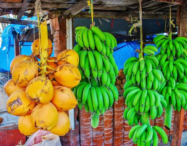 Salalah Umman Şehrindeki Sahil Kenarındaki Meyve Dükkanında — Stok fotoğraf