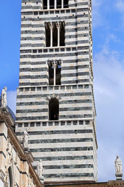 Clocher de la cathédrale de Sienne - Italie — Photo