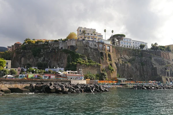 Vista costeira de Sorrento, Nápoles - Itália — Fotografia de Stock