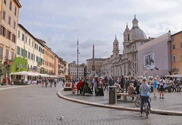 Piazza Navona je jedním z nejslavnějších náměstí Říma — Stock fotografie