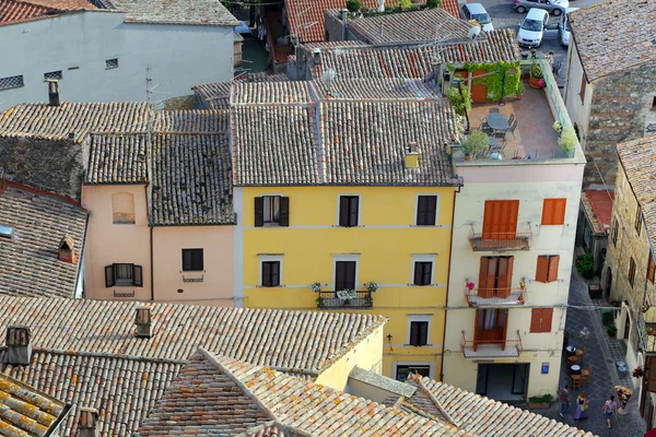 Bolsena (Viterbo, Lazio, Italien): gamla typisk gata i medelti — Stockfoto