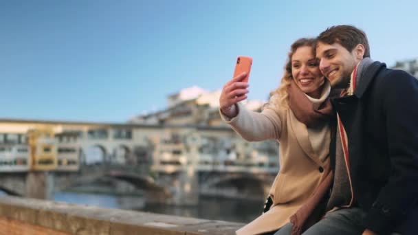 Paio Che Fanno Selfie Firenze Italia — Video Stock