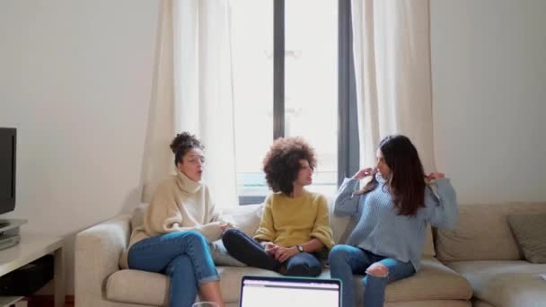 Three Women Siting Sofa Talking — Stock Video