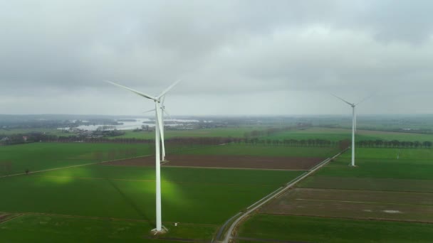 Yeşil Alanlarda Rüzgar Türbinleri Arnhem Gelderland Hollanda — Stok video