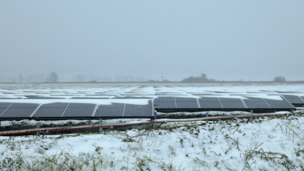 Pannelli Solari Campo Innevato Ijlst Frisia Paesi Bassi — Video Stock