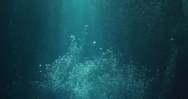 水下太阳光和气泡 — 图库视频影像