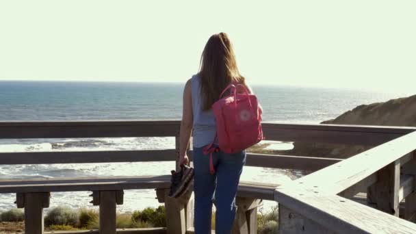 Jeune Femme Sur Point Observation Par Mer Victoria Australie — Video