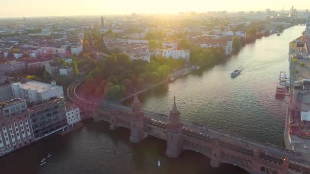 Oberbaumbrücke Und Stadtbild Berlin Deutschland — Stockvideo