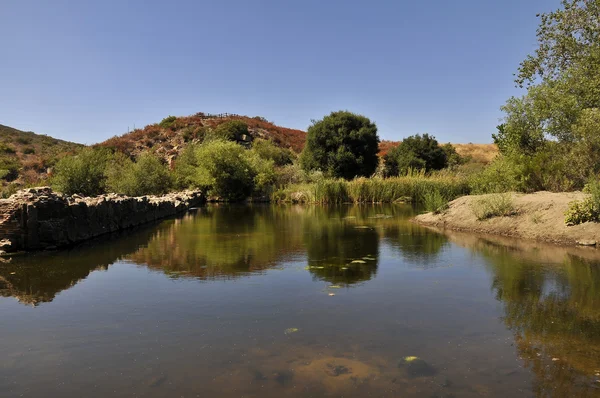 Oude dam op missie Trail Stockfoto