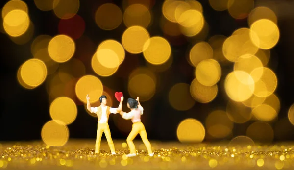 Miniature People Man Holding Red Heart Lover Light Bokeh Background — Stock Photo, Image