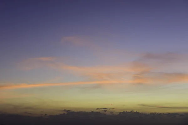 Färgglada himmel molnet sunset bakgrund — Stockfoto