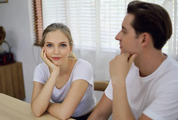 Young Couple Consulting Planning Life Corona Virus Stop — Stock Photo, Image